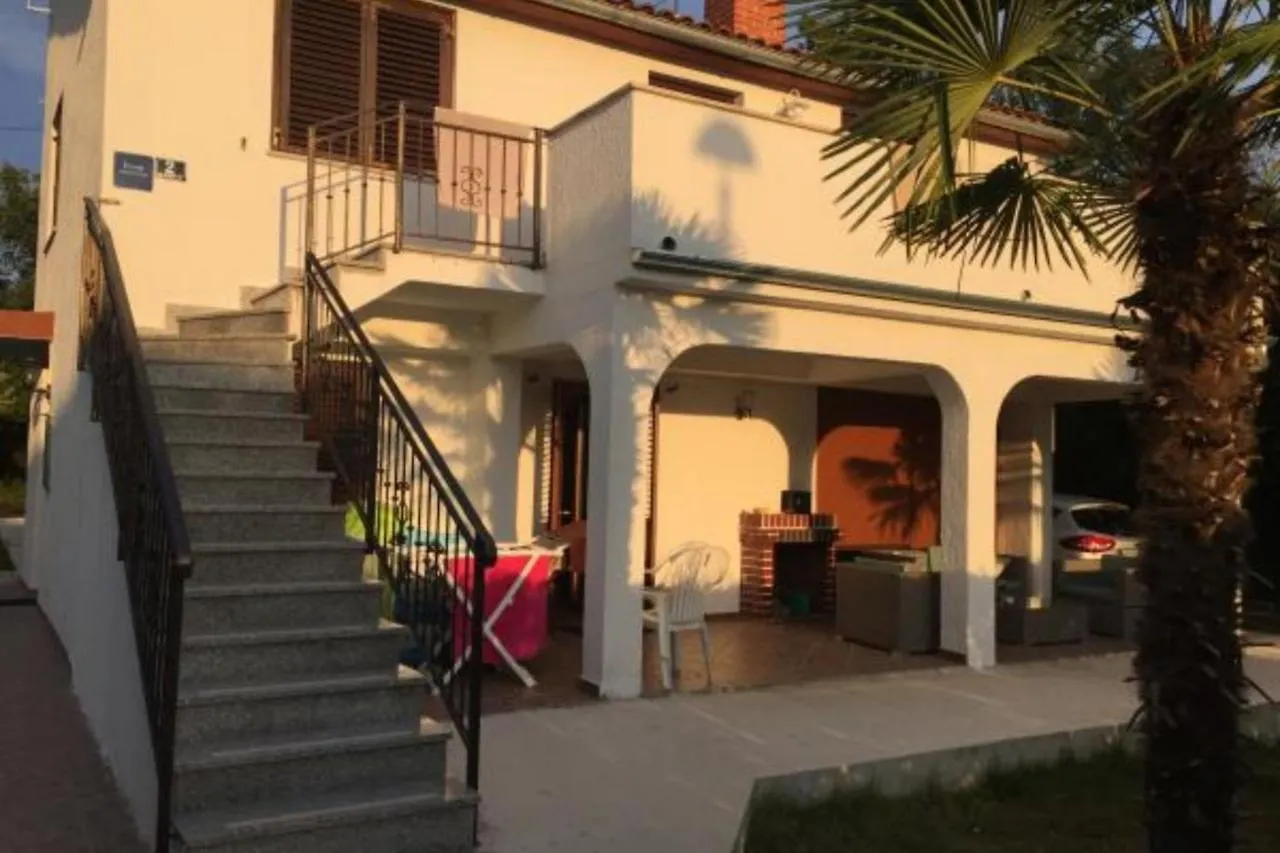 Apartments Matea In Finida Porec 1Km From The Beach