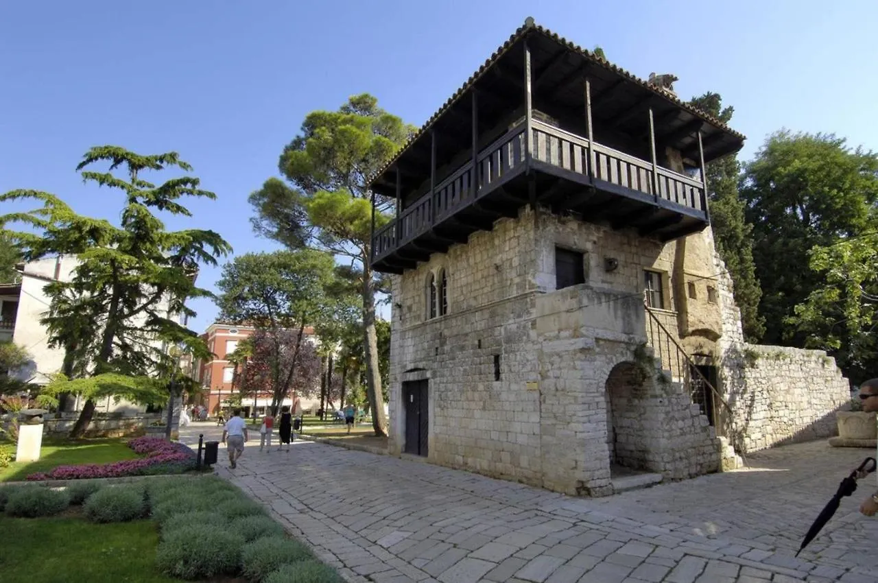 Konukevi Apartments Matea In Finida Porec 1Km From The Beach