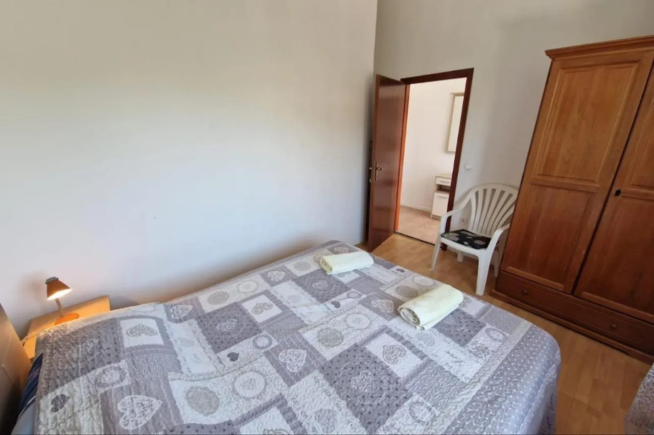 Apartments Matea In Finida Porec 1Km From The Beach 0*,