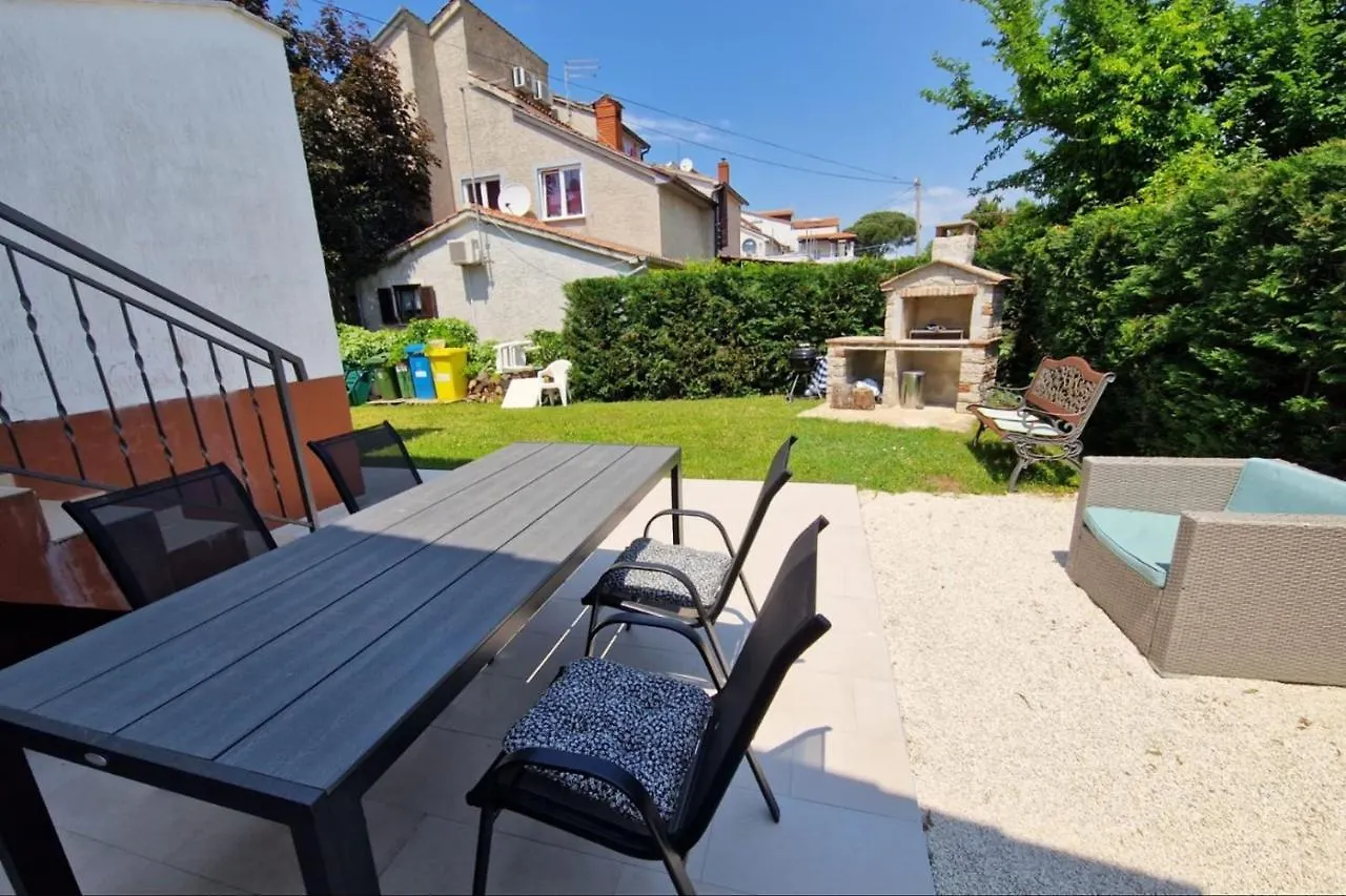 Apartments Matea In Finida Porec 1Km From The Beach 0*,  クロアチア