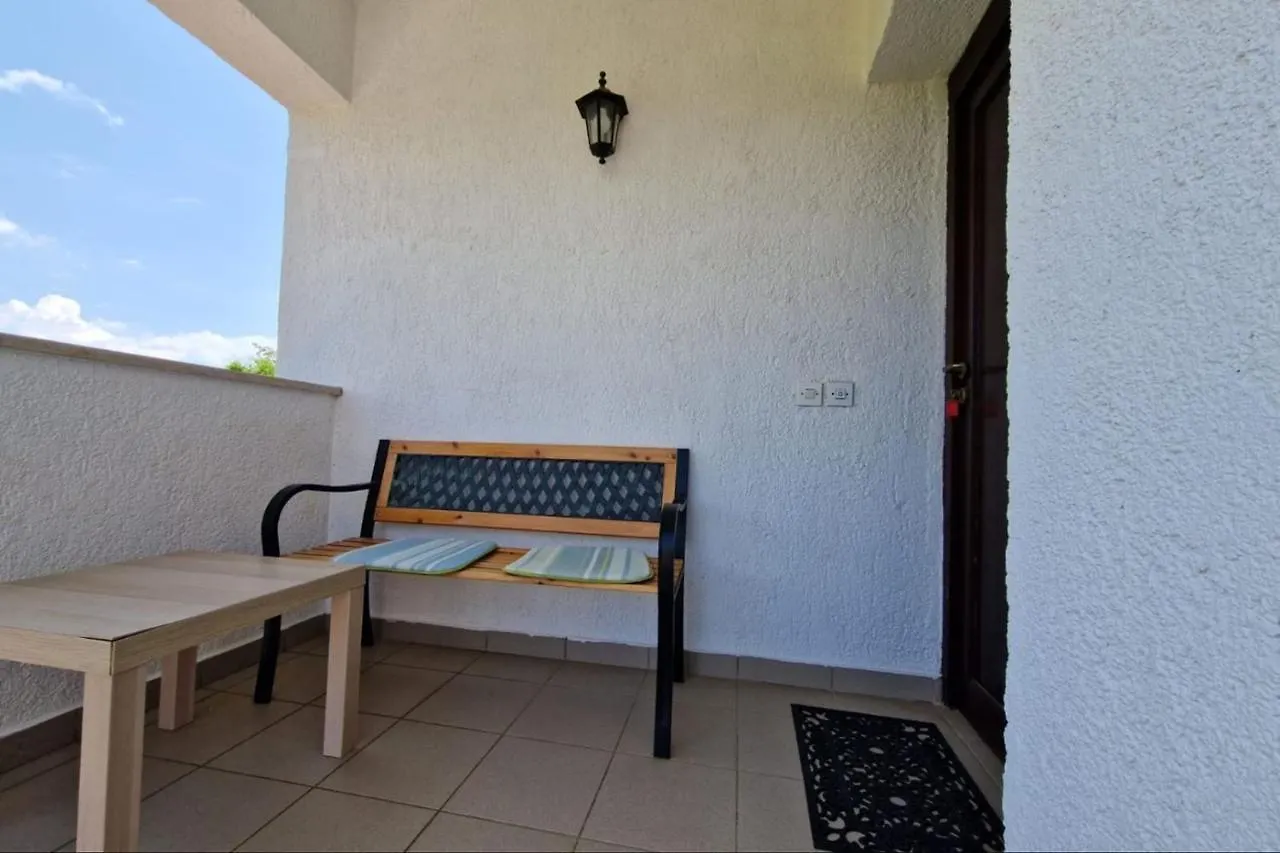 Apartments Matea In Finida Porec 1Km From The Beach