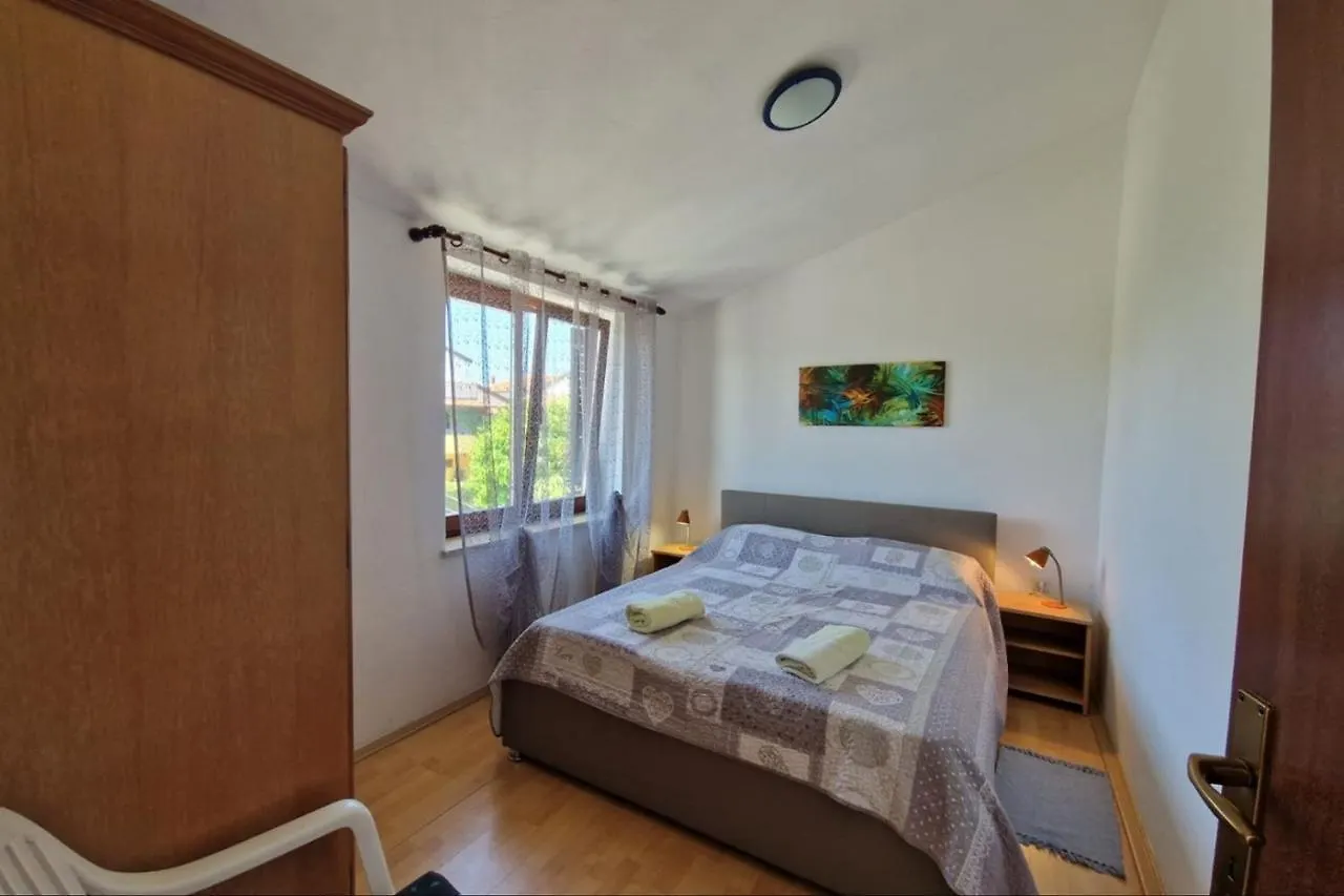 Konukevi Apartments Matea In Finida Porec 1Km From The Beach Hırvatistan