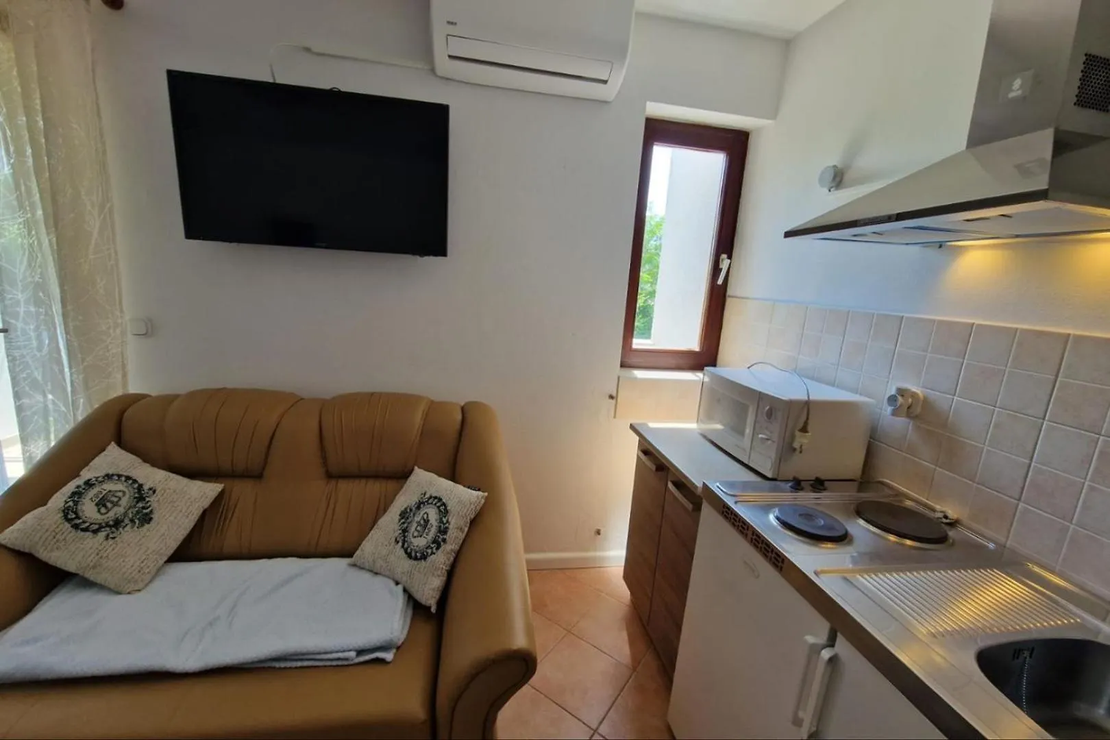 Apartments Matea In Finida Porec 1Km From The Beach 0*,