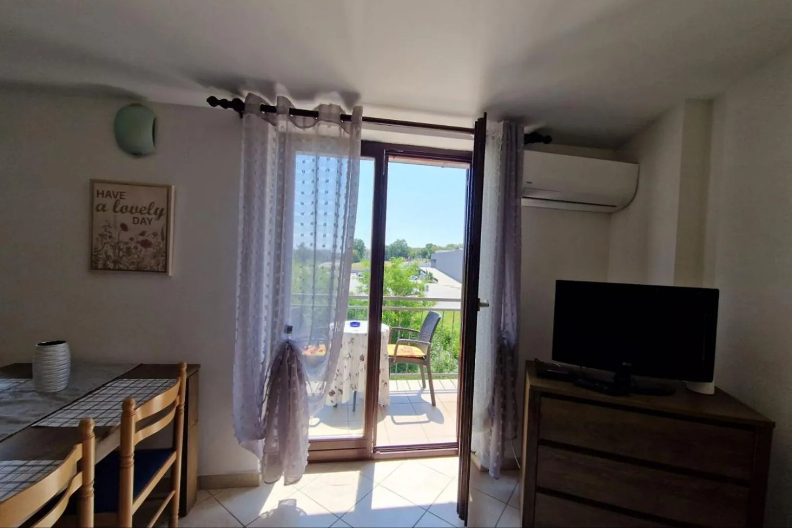 Apartments Matea In Finida Porec 1Km From The Beach